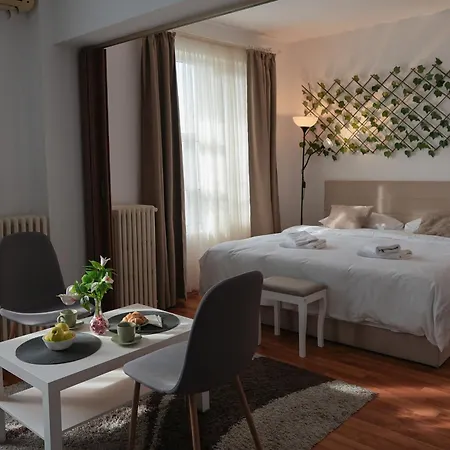 Victoria Avenue * Βουκουρέστι